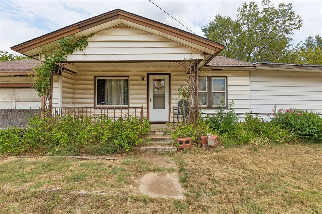 4000 Lawn Drive Property Photo 3