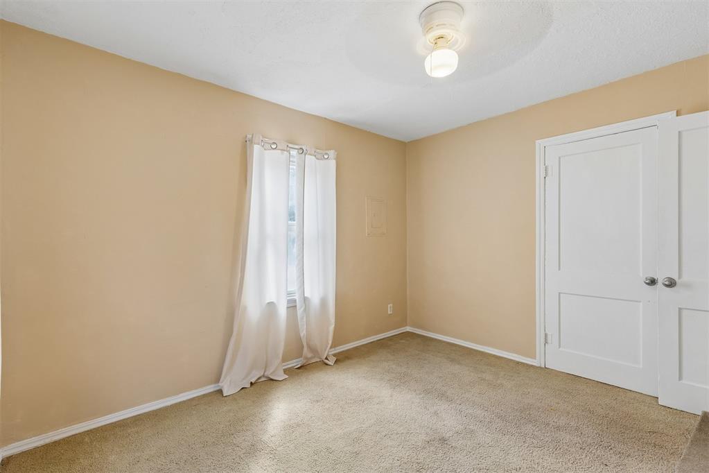 4000 Lawn Drive Property Photo 16