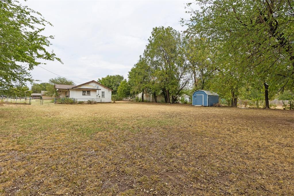 4000 Lawn Drive Property Photo 24