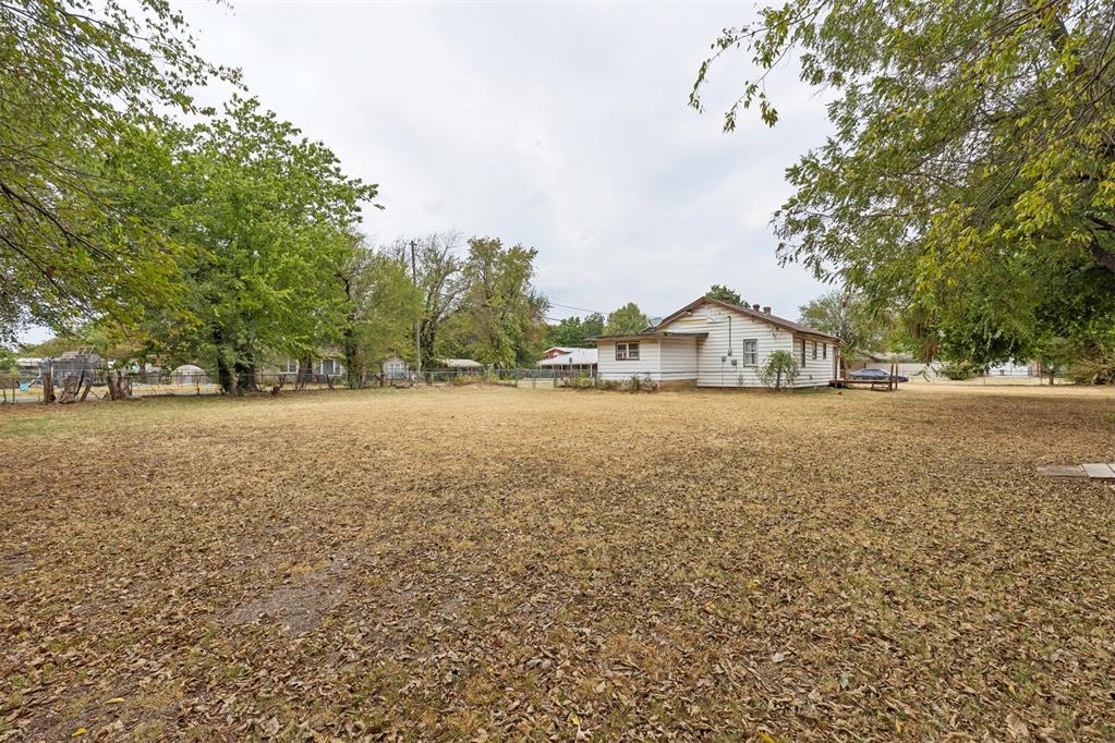 4000 Lawn Drive Property Photo 25