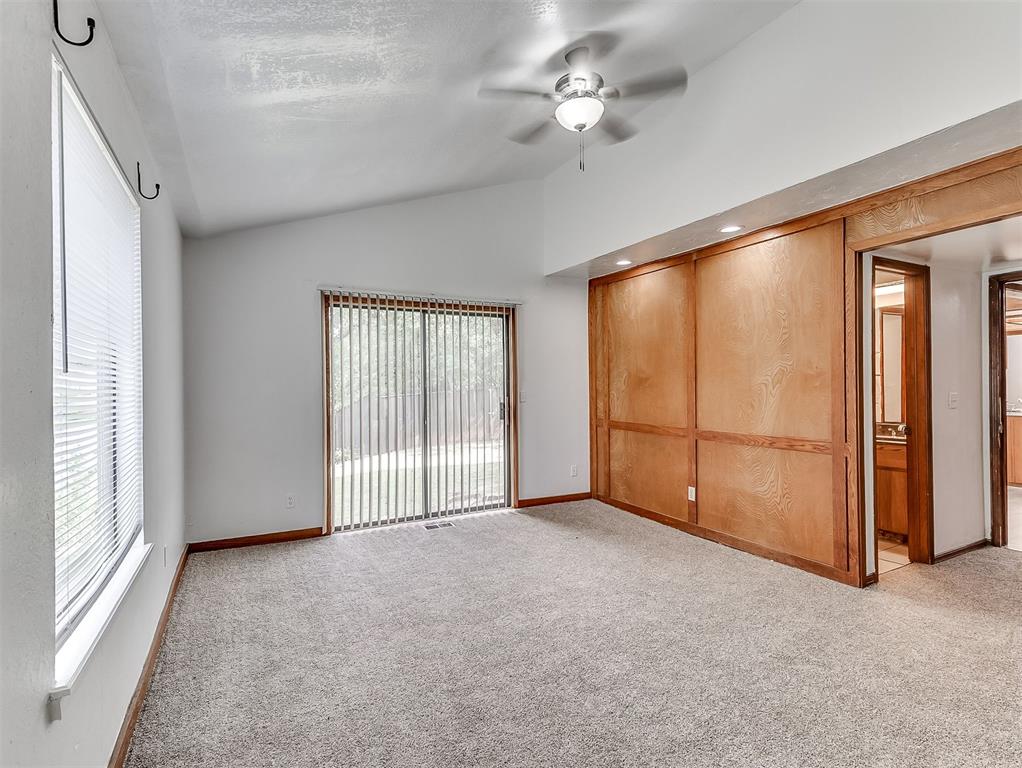 7407 Kings Manor Court Property Photo 8