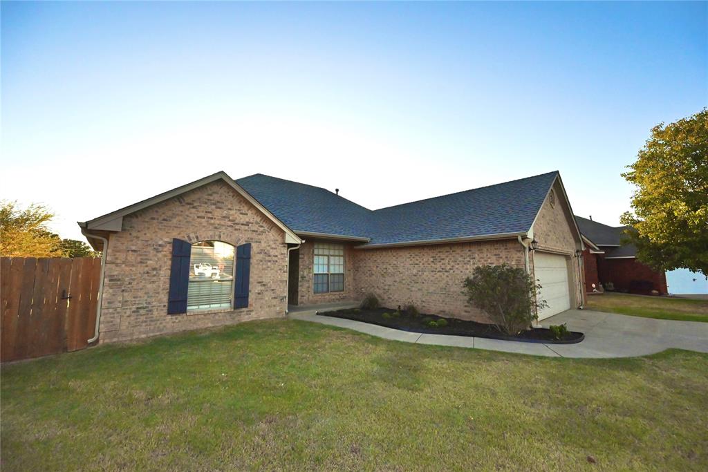 3317 Arizona Avenue Property Photo 1