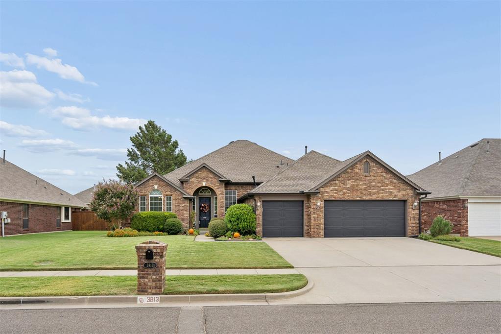 3813 Lorings Road Property Photo 1