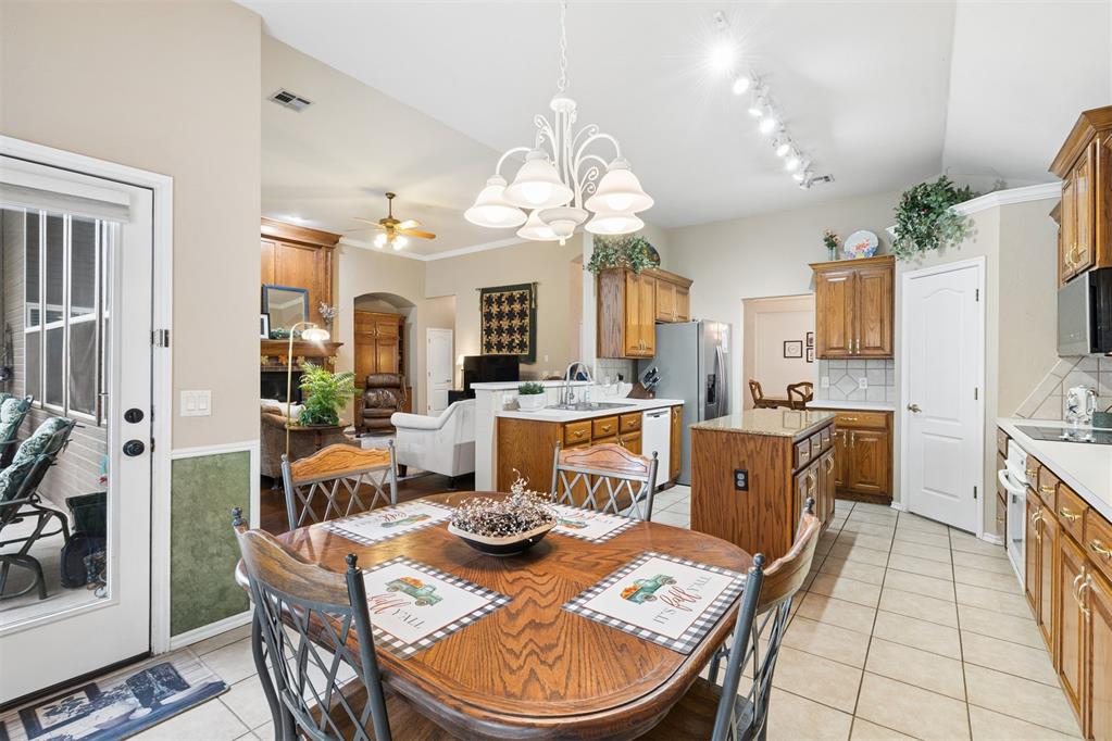3813 Lorings Road Property Photo 16