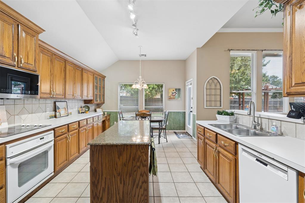 3813 Lorings Road Property Photo 17