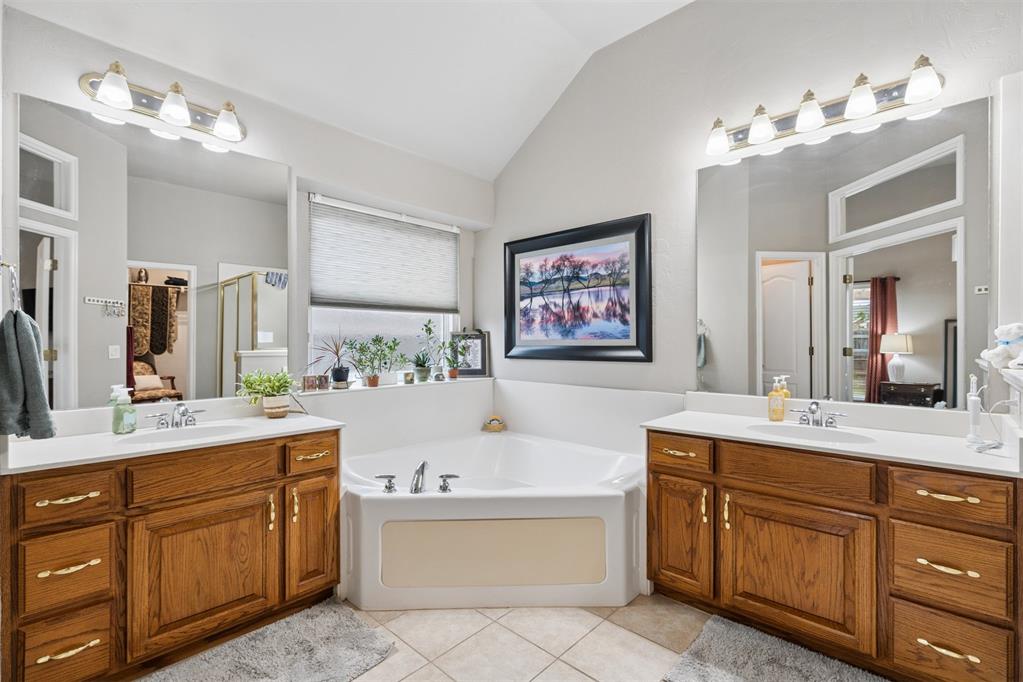 3813 Lorings Road Property Photo 24