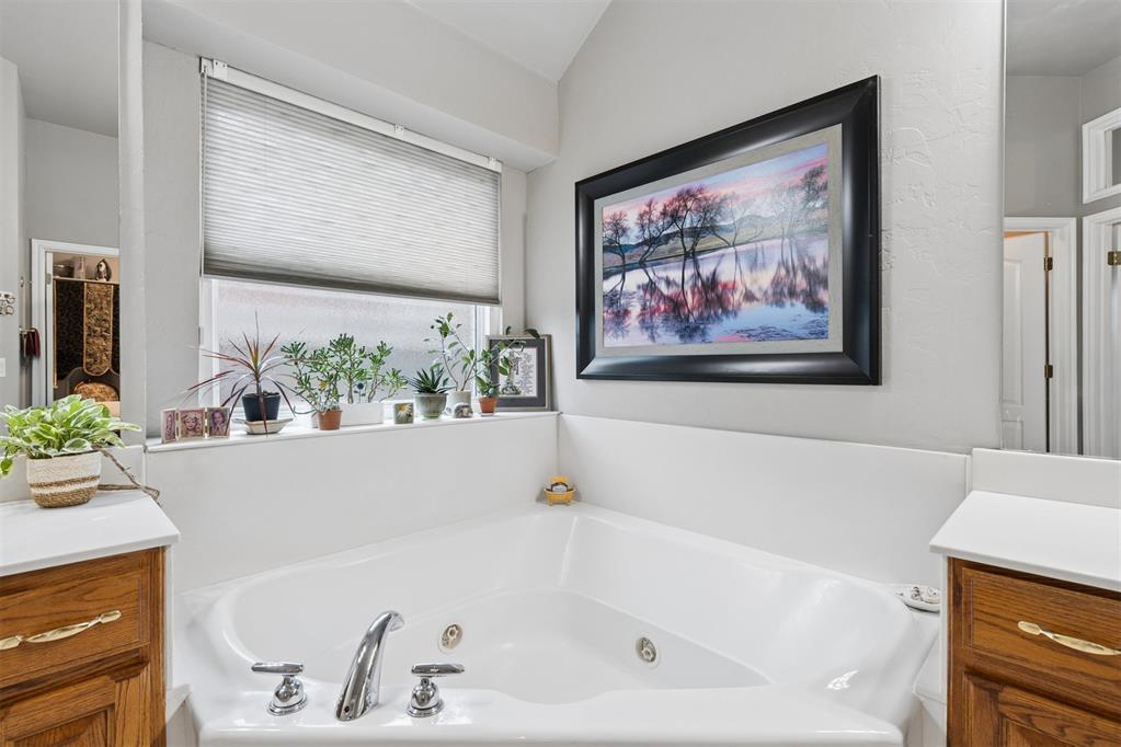 3813 Lorings Road Property Photo 25