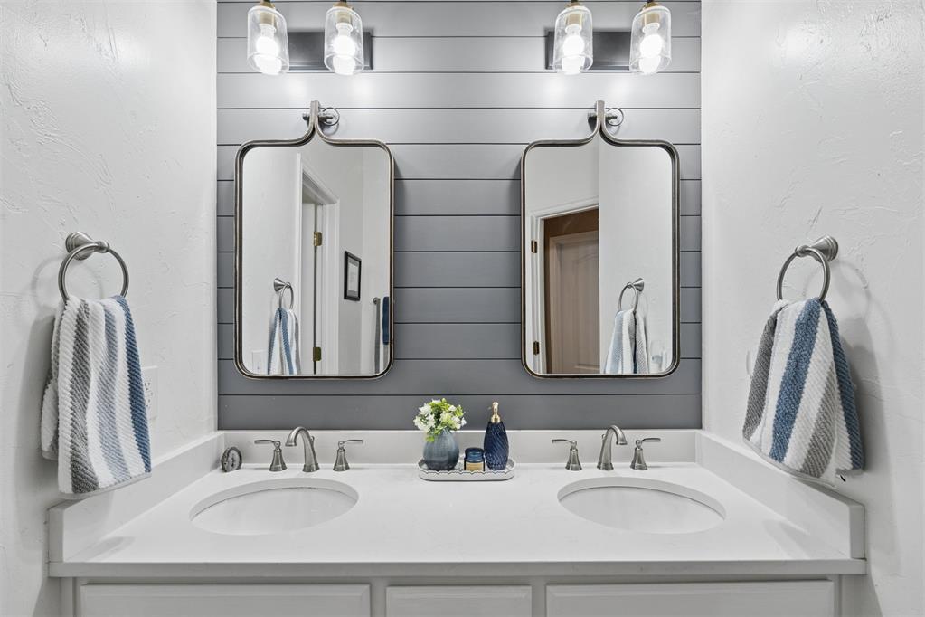 3813 Lorings Road Property Photo 29