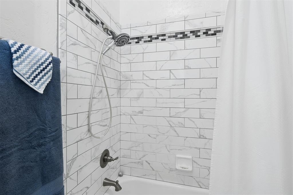 3813 Lorings Road Property Photo 30