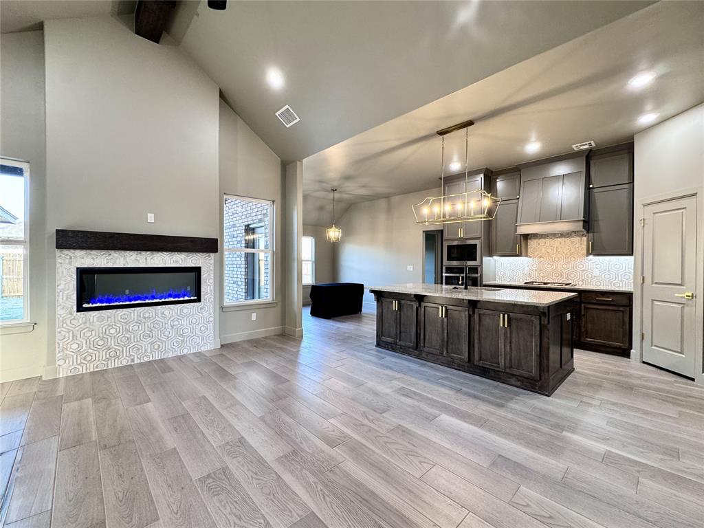 16024 Navarra Way Property Photo 5