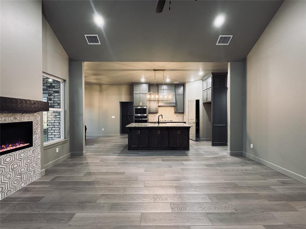16024 Navarra Way Property Photo 6