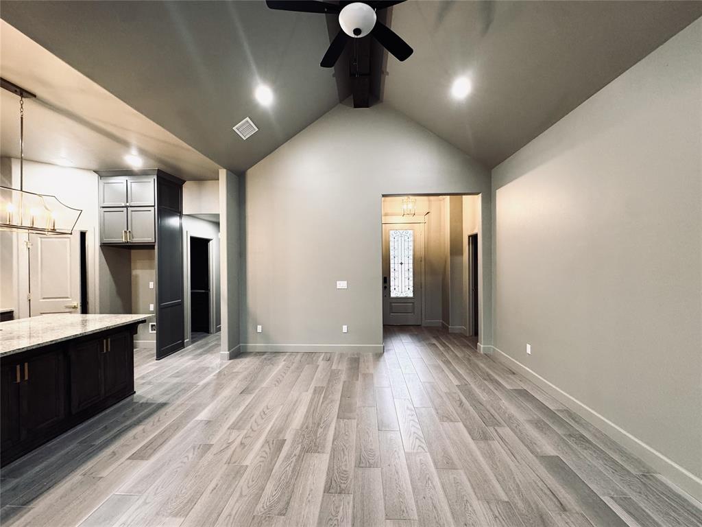 16024 Navarra Way Property Photo 7