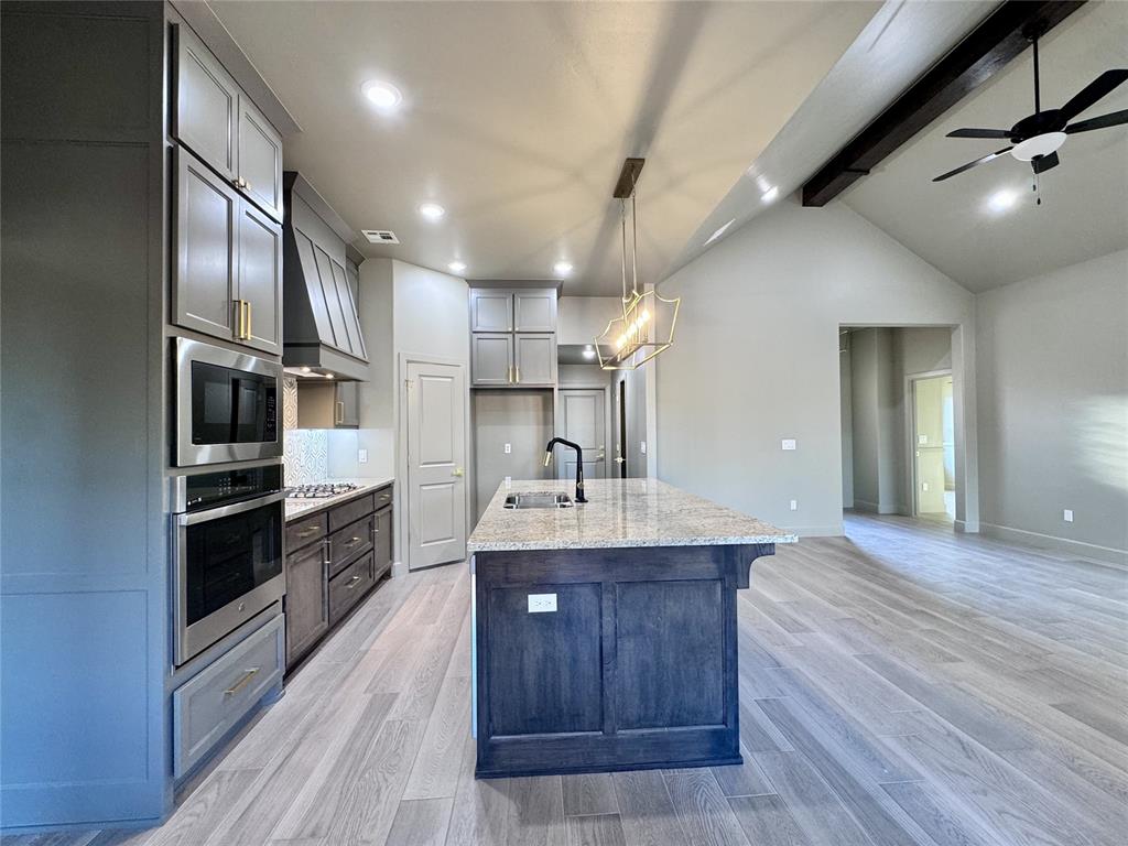 16024 Navarra Way Property Photo 8