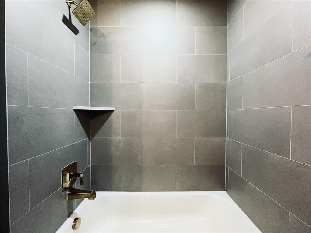 16024 Navarra Way Property Photo 30