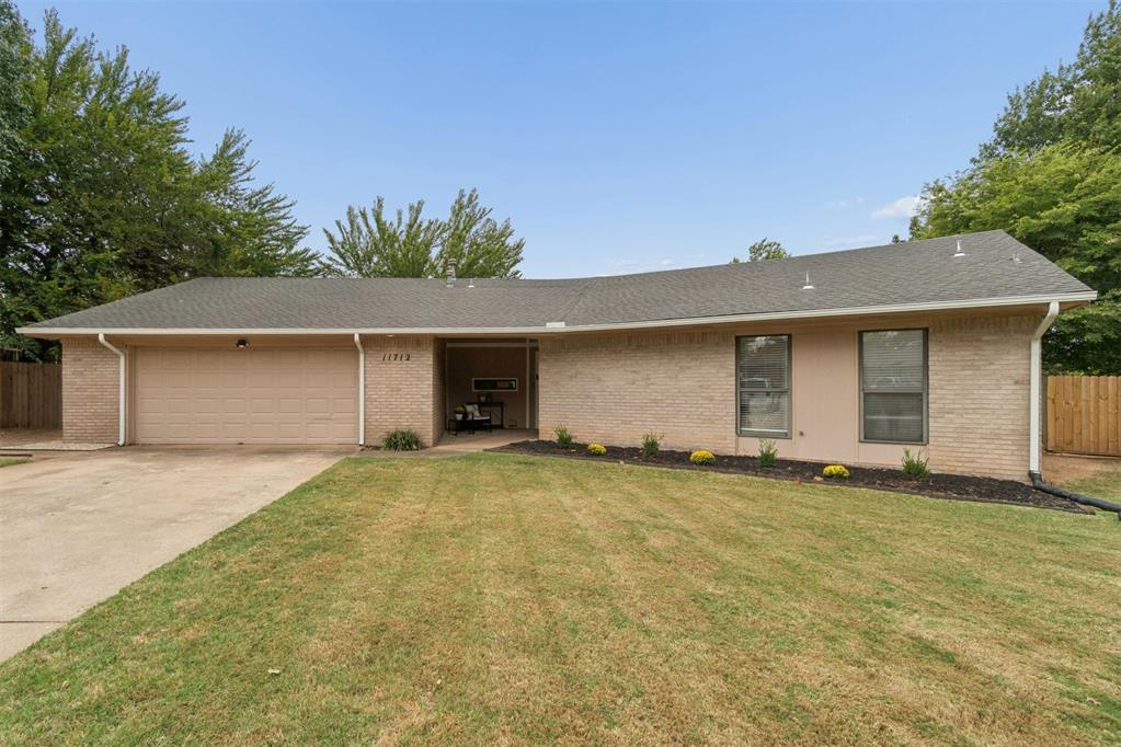 11712 Nw 117th Street Property Photo 2