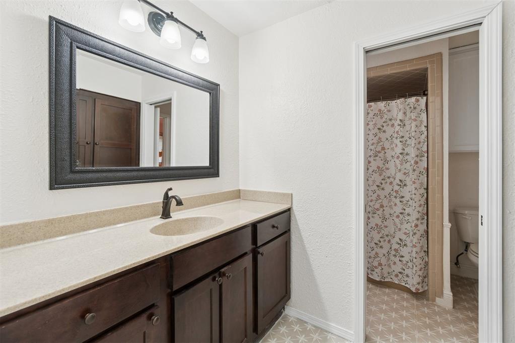 11712 Nw 117th Street Property Photo 24
