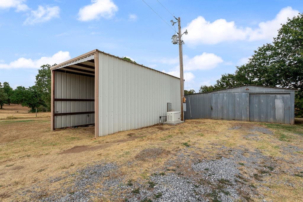 104854 S Highway 102 Property Photo 17