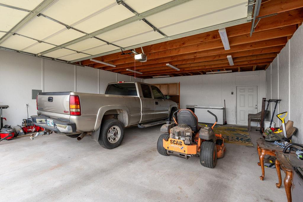 104854 S Highway 102 Property Photo 47