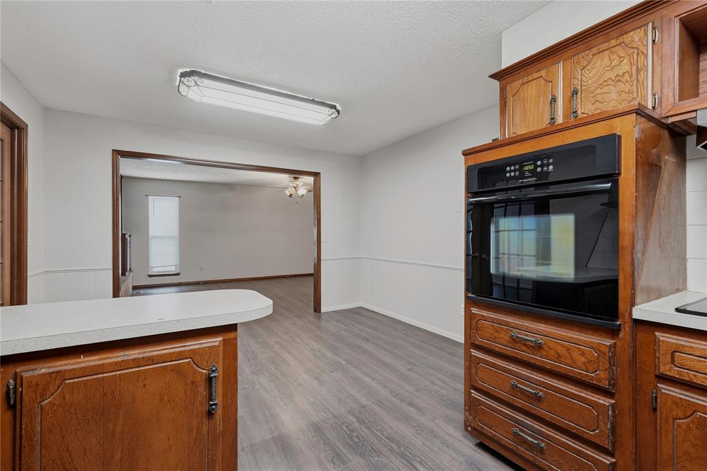 1701 Camelot Drive Property Photo 15