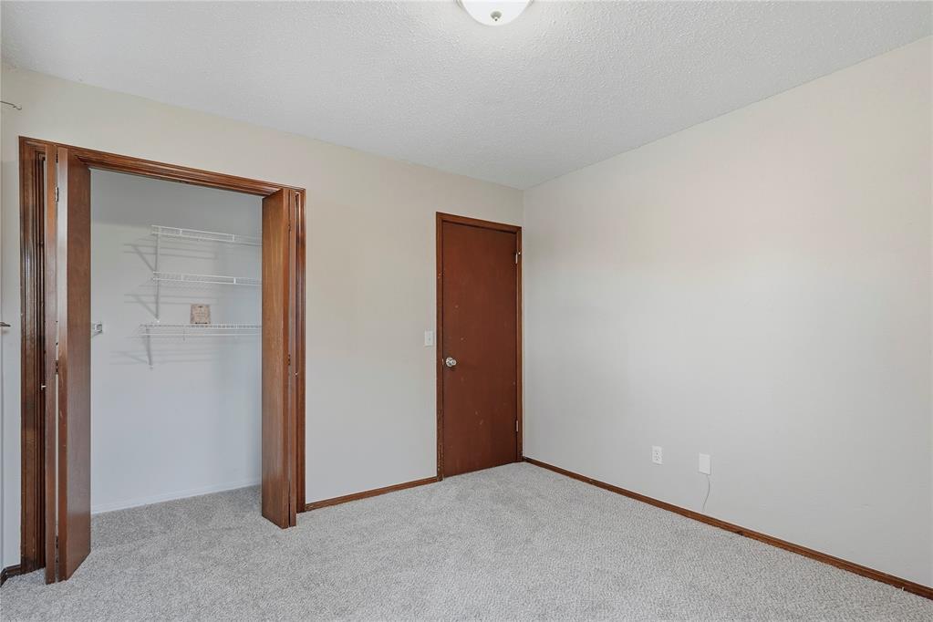 1701 Camelot Drive Property Photo 29