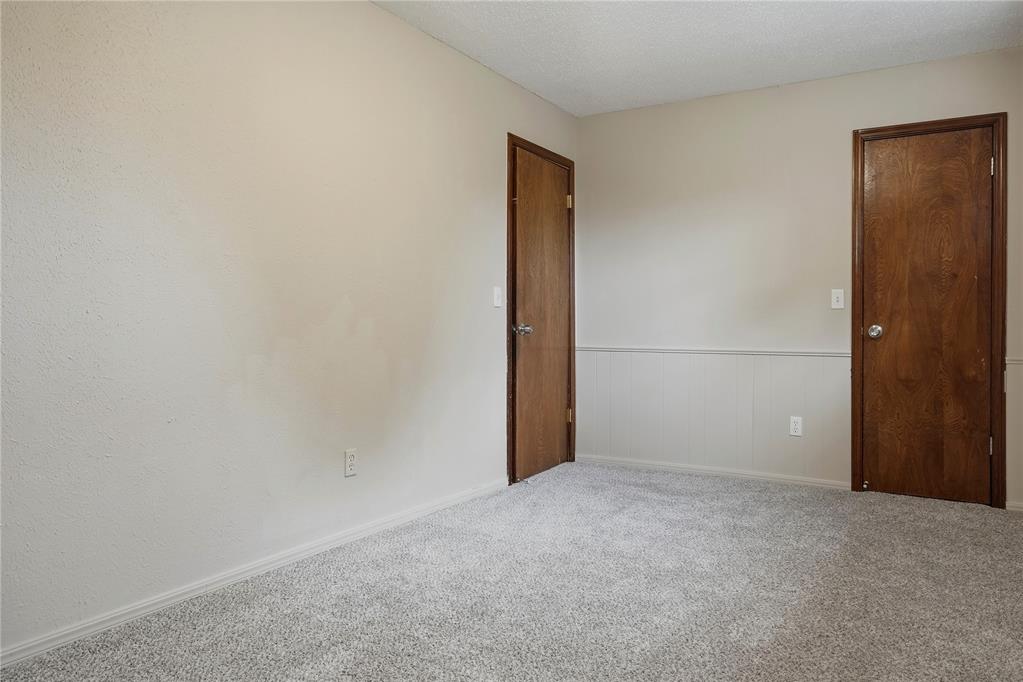 1701 Camelot Drive Property Photo 33
