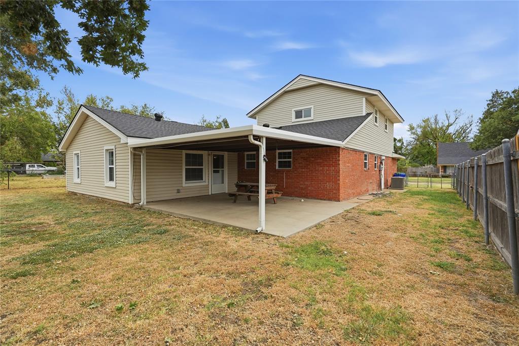 1701 Camelot Drive Property Photo 35