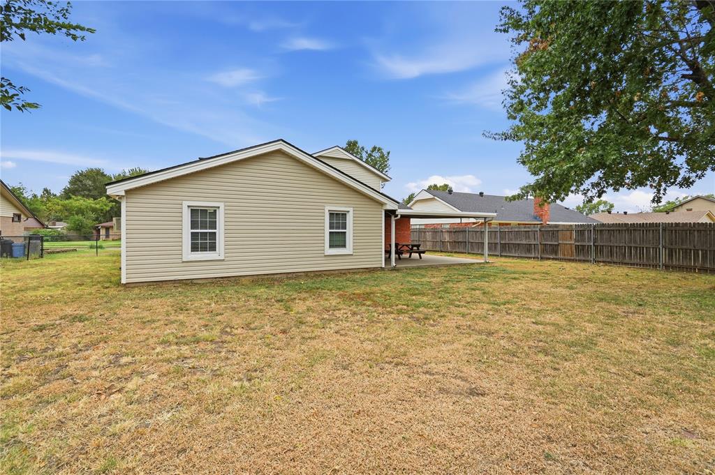 1701 Camelot Drive Property Photo 37