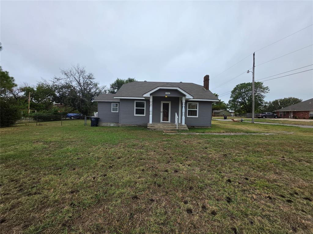 1745 W Wiley Street Property Photo 2
