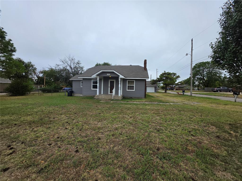 1745 W Wiley Street Property Photo 5
