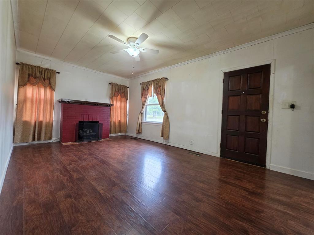 1745 W Wiley Street Property Photo 8