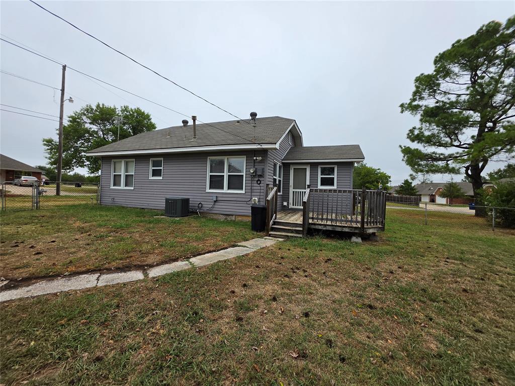 1745 W Wiley Street Property Photo 28