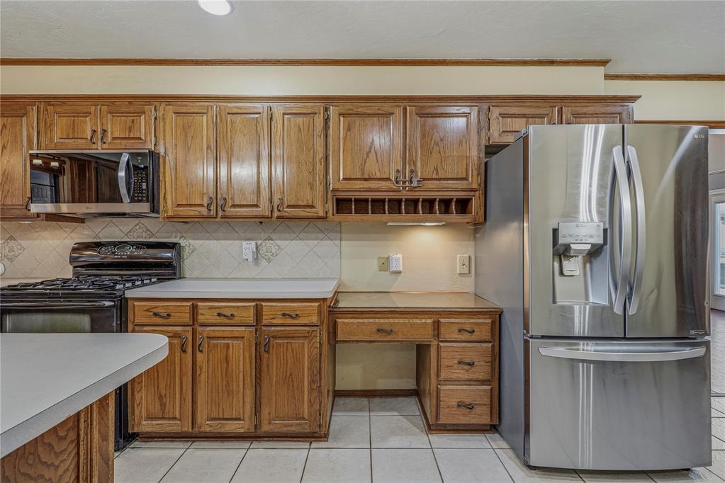 1909 Robin Ridge Drive Property Photo 12