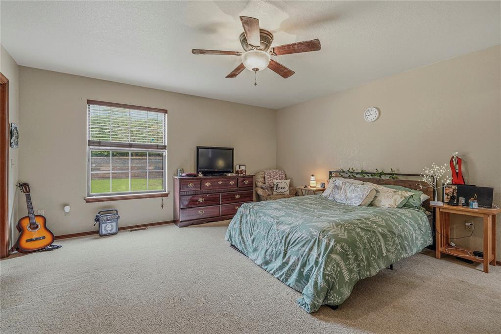 1909 Robin Ridge Drive Property Photo 25