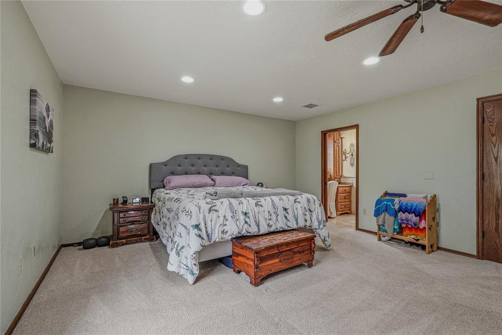 1909 Robin Ridge Drive Property Photo 29