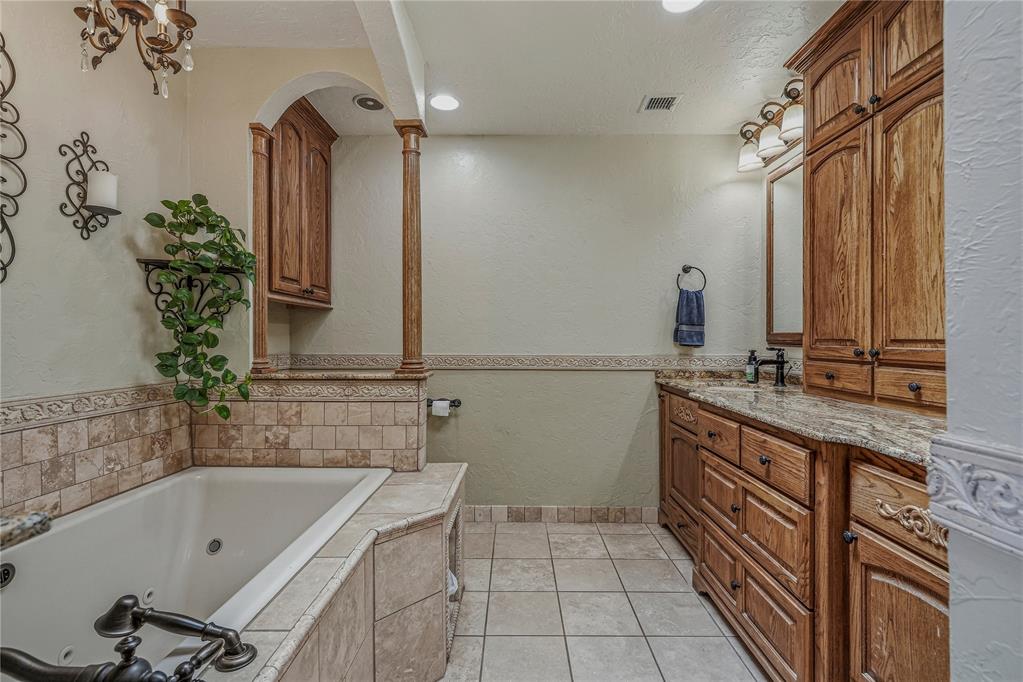 1909 Robin Ridge Drive Property Photo 32
