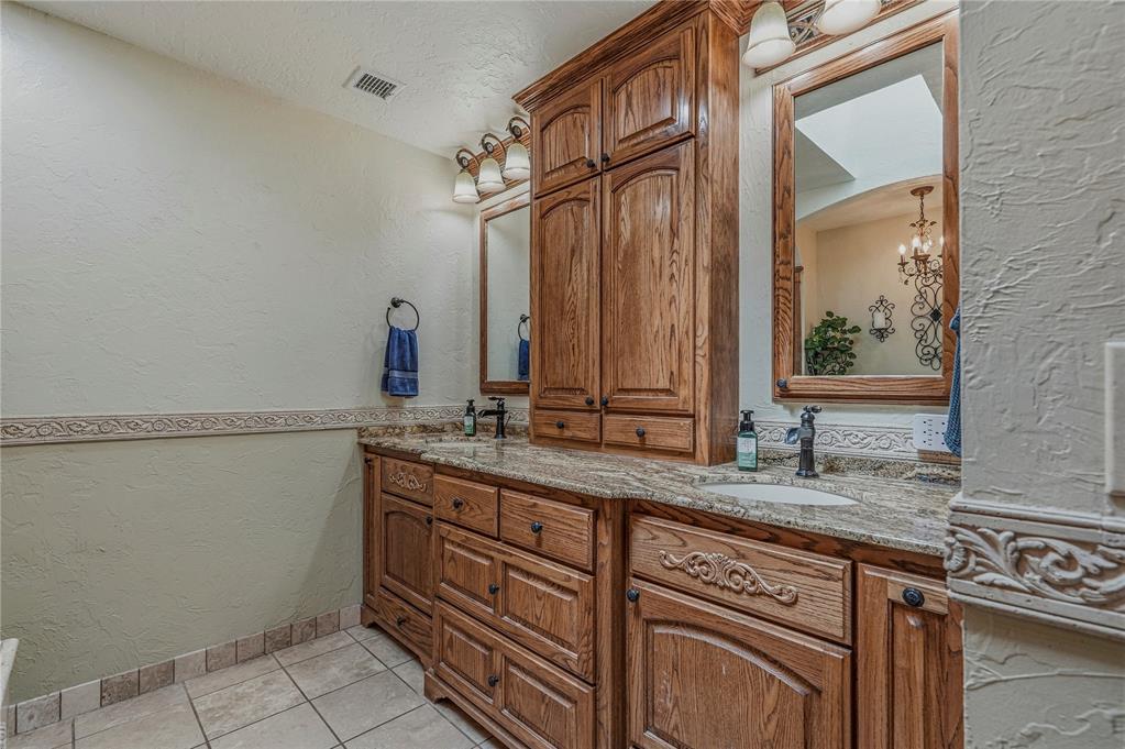1909 Robin Ridge Drive Property Photo 33