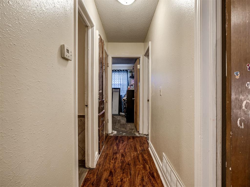 1016 Willow Brook Drive Property Photo 13