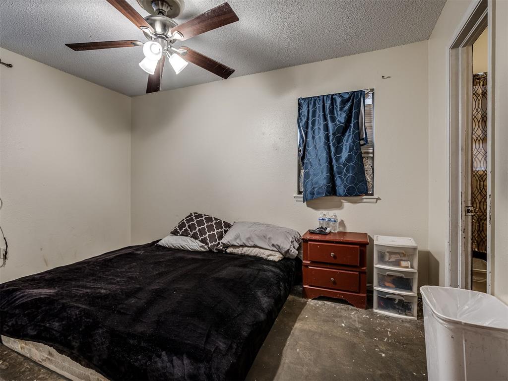1016 Willow Brook Drive Property Photo 14