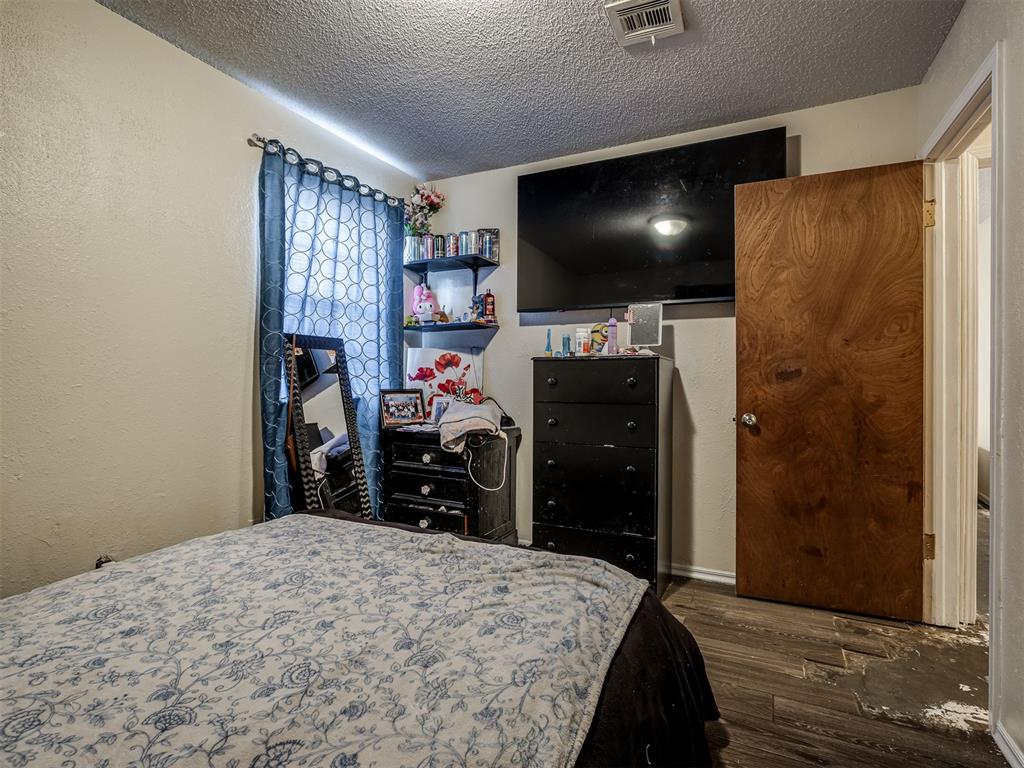 1016 Willow Brook Drive Property Photo 17