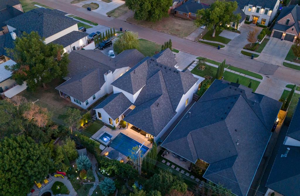 2729 W Country Club Drive Property Photo 49
