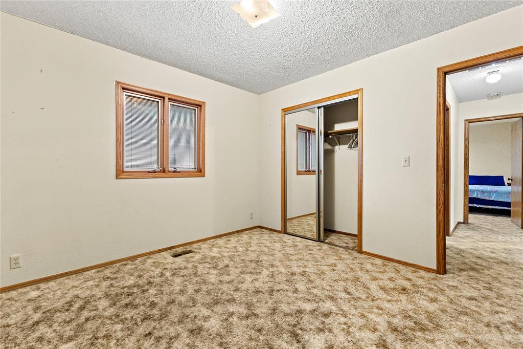 120 E Maple Street Property Photo 22