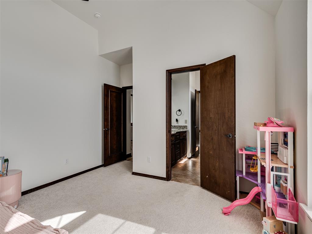 12609 Olivine Terrace Property Photo 36