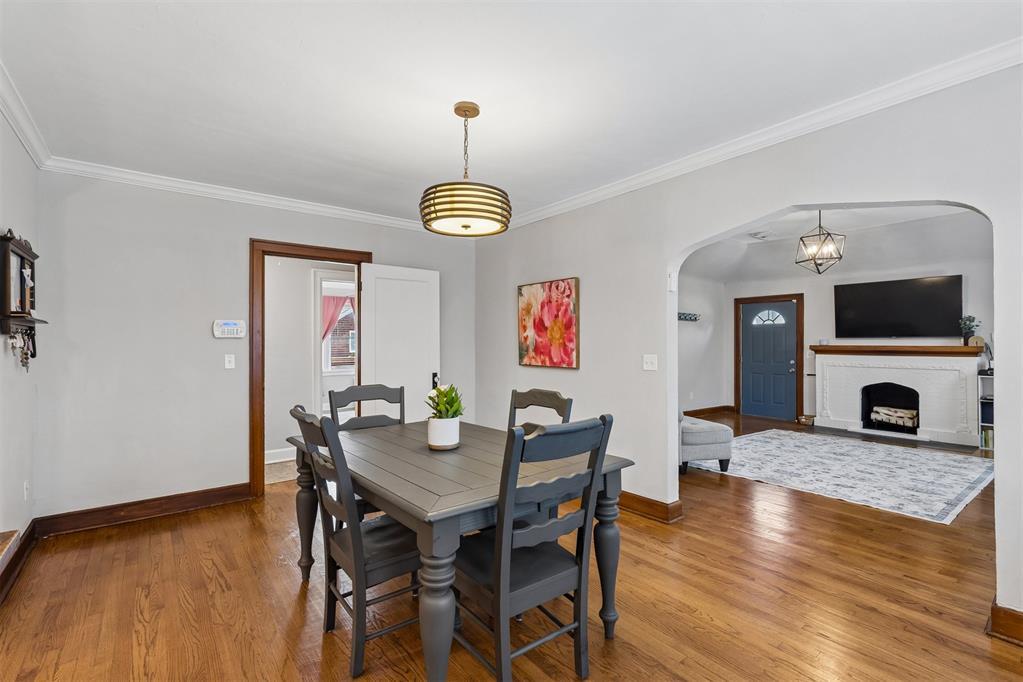 949 Ne 19th Street Property Photo 3