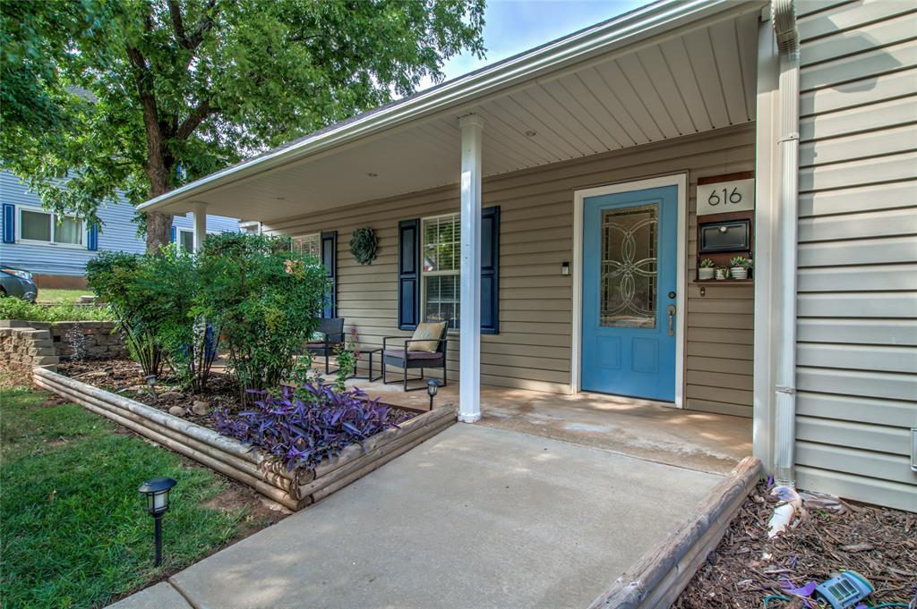 616 E Washington Avenue Property Photo 4