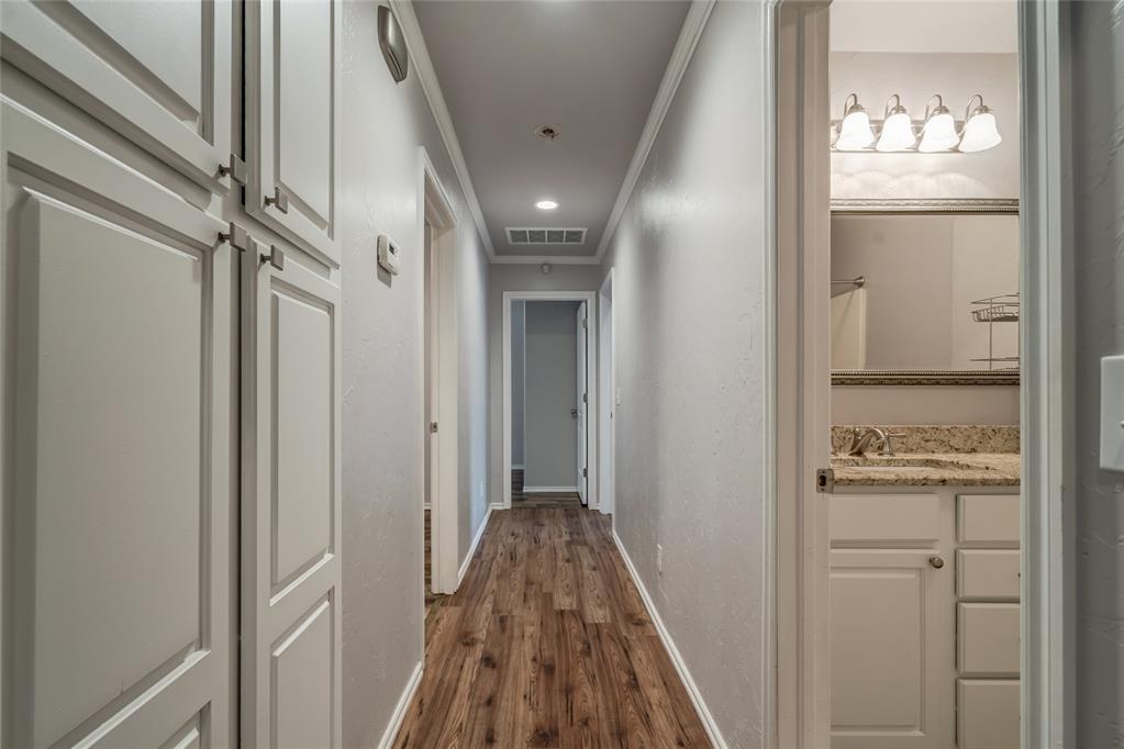616 E Washington Avenue Property Photo 20