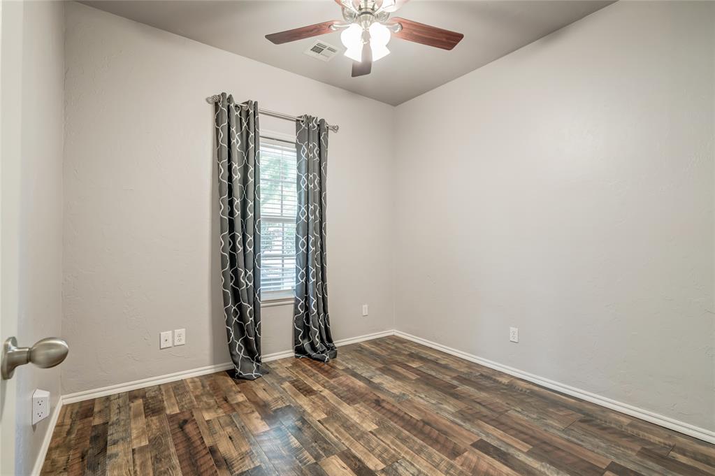 616 E Washington Avenue Property Photo 22