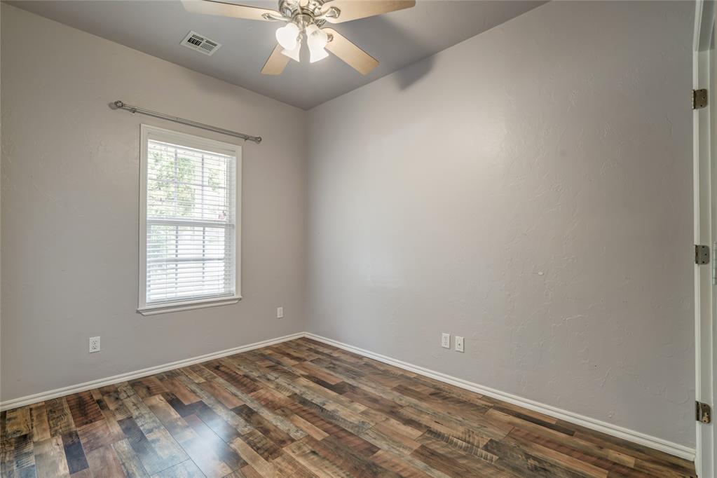 616 E Washington Avenue Property Photo 24