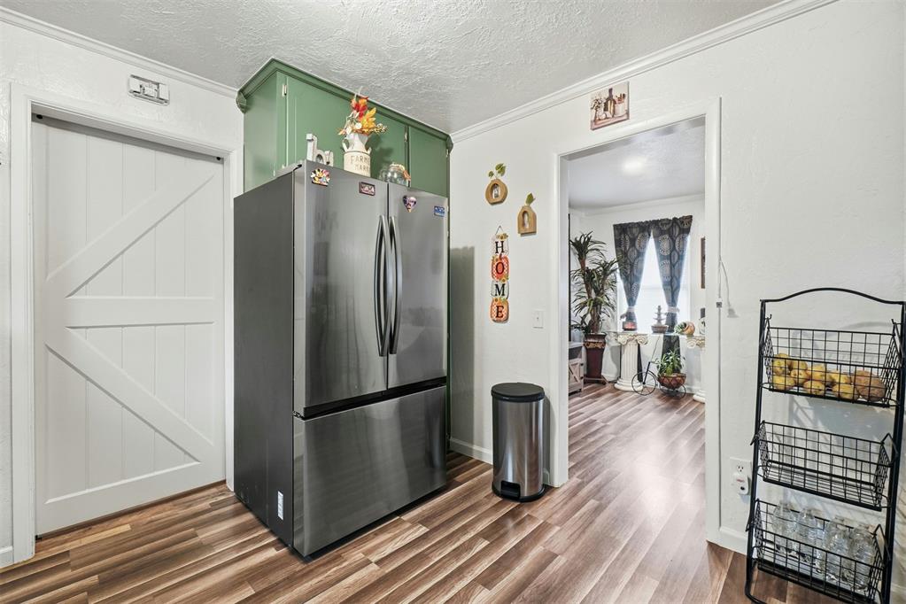 615 N Lowe Street Property Photo 14