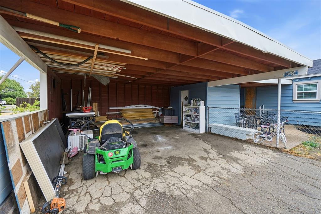 615 N Lowe Street Property Photo 35