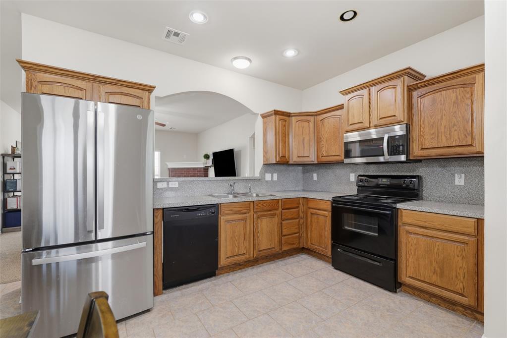 724 Eastview Court Property Photo 11